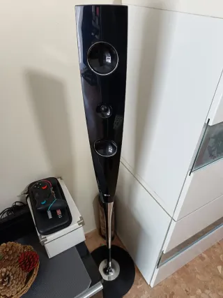 Altavoces LG Torre Subwoofer+Equipo DVD+ radio