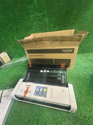 Escáner Brother ADS-1700W