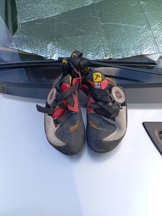 Pies de gato Tenaya Draxtor Talla 37