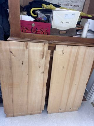 Armario antiguo de madera