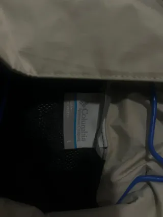 Cortavientos Columbia Beige y Negro