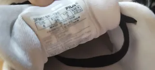 Zapatillas Fila Teratach 600 Blancas y Negras