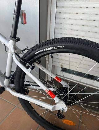 Bicicleta MTB Rockrider Blanca SIN ESTRENAR.