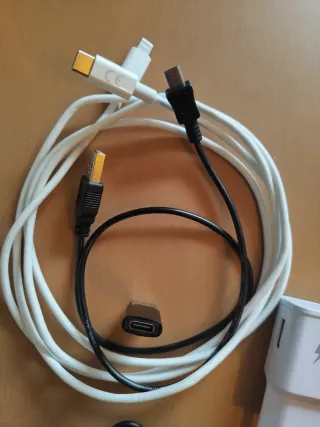 Cargadores y Cables USB Varios