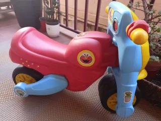 Correpasillos Moto Sesame Street