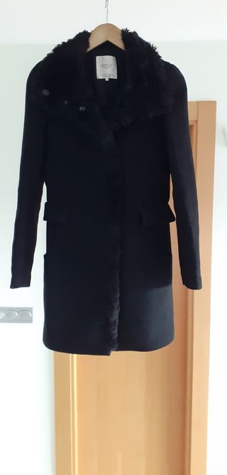 Abrigo Zara Negro Talla XS