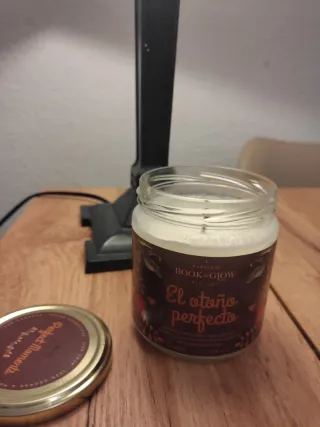 Vela El otoño perfecto Book & Glow