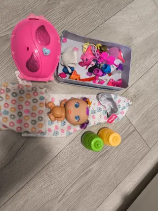 Muñeca Bellies con accesorios