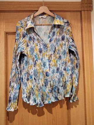 Blusa Mango Plisada Flores XL