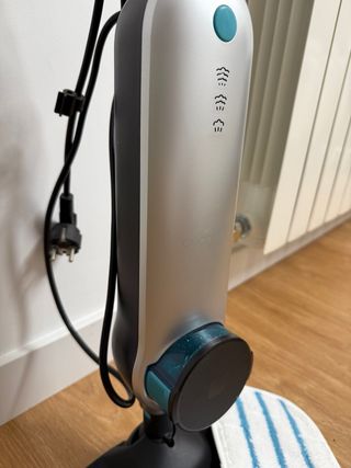 Mopa Eléctrica VAPOR Cecotec perfecta para PARQUET