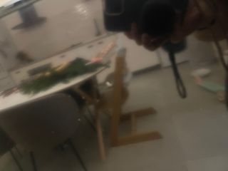 Televisor 43 + cromcast + mando + peana articulada