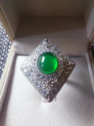 Anello vintage simil smeraldo