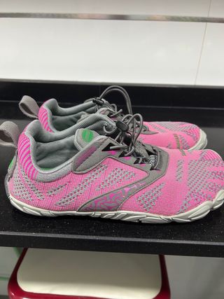 Zapatillas Saguaro Barefoot Rosa y Gris