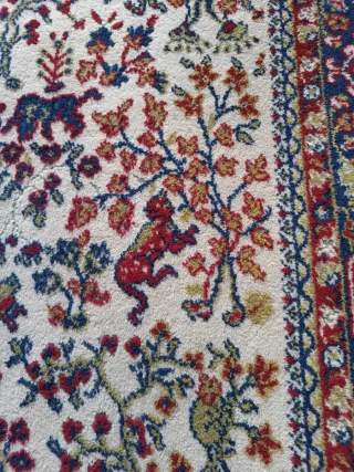 Alfombra de Crevillente de lana con motivos selva.