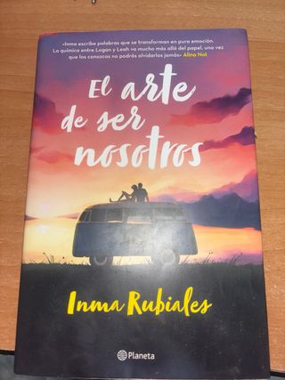 Sagas de Ana huang, novelas románticas y eróticas