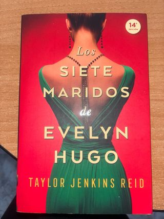 Sagas de Ana huang, novelas románticas y eróticas