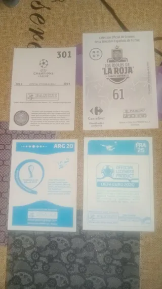 Cromos de  Messi y Mbappé