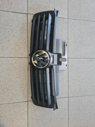 Rejilla delantera Volkswagen Polo