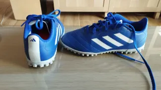 Botas de fútbol Adidas niño azul