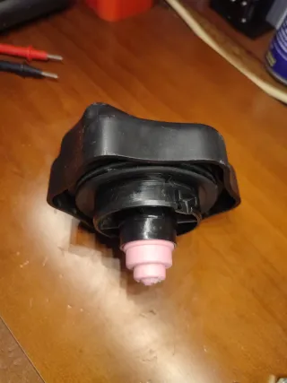 Tapón depósito combustible camión