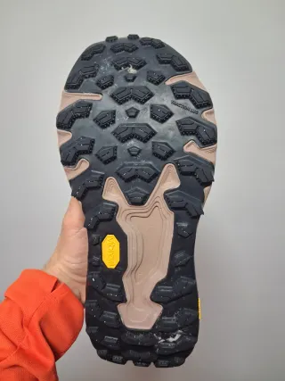 New Balance Fresh Foam X Hierro v9 Talla 41.5