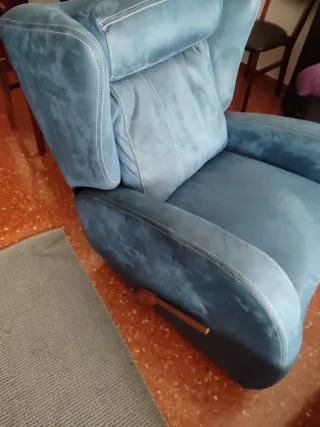 Sillón  orejero comodísimo reclinable y giratorio