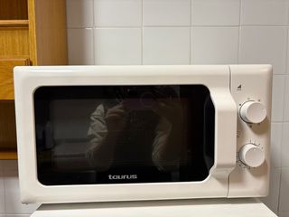 Microondas Taurus 20L Blanco