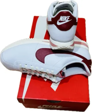 Zapatillas Nike Cortez Blancas - 40.5 y 40