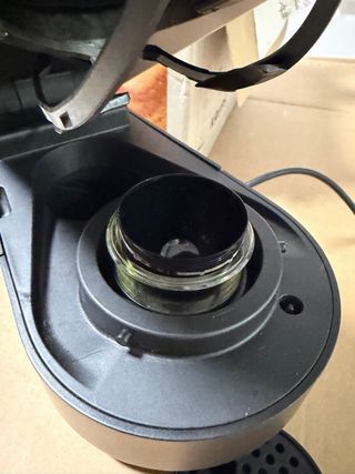 Cafetera Nespresso Vertuo Pop en garantía