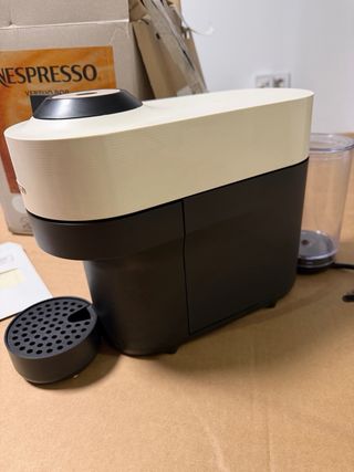 Cafetera Nespresso Vertuo Pop en garantía