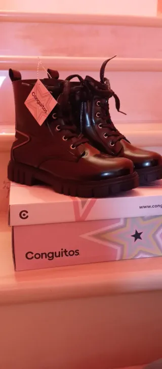Botas Conguitos Negras Talla 36 sin estrenar.