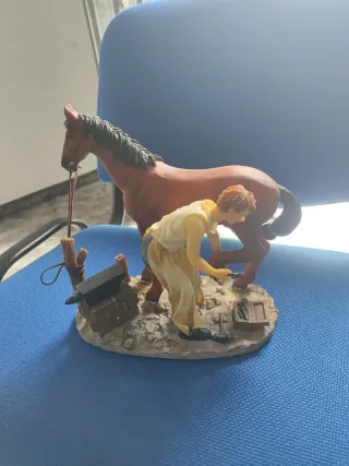Figura Herrador y Caballo Porcelana
