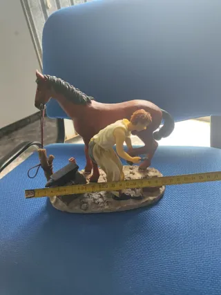 Figura Herrador y Caballo Porcelana