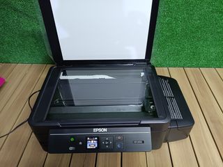 Impresora de inyección de tinta Epson EcoTank ET-2550
