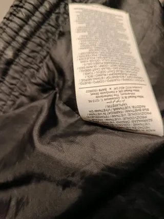 Chaqueta Nike Negra con Capucha