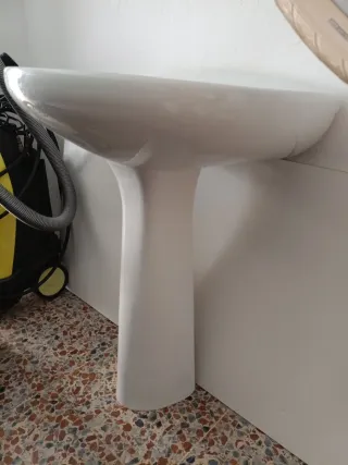 Lavabo Roca con Pie Blanco