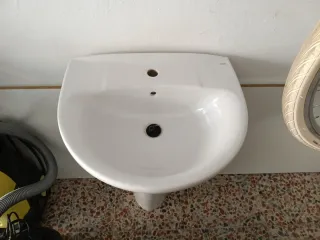 Lavabo Roca con Pie Blanco