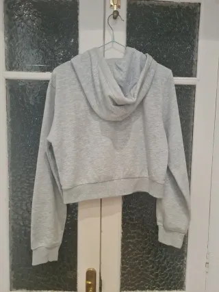 Sudadera Stradivarius gris cremallera