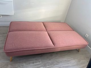 Sofá cama estilo nórdico rosa