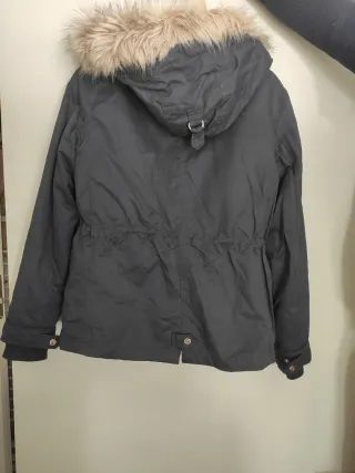 Chaqueta Zara con capucha y pelo