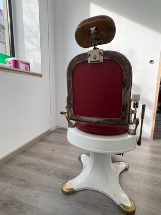Sillón de barbería antiguo Triumph