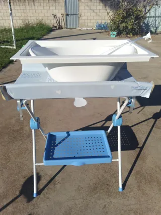 Cambiador y bañera para bebé