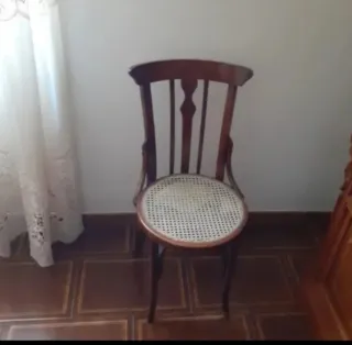 Silla madera años 40 asiento mimbre