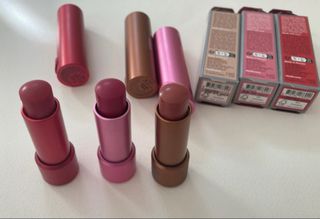 Labiales RITUALS con color (Rojo, rosa, marrón)