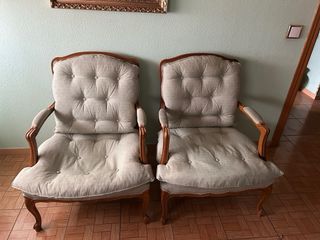 Conjunto sillones estilo clásico madera