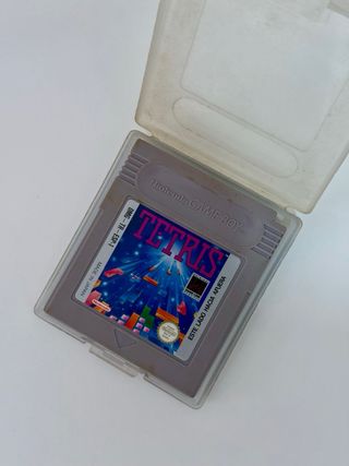 Nintendo Game Boy + Tetris