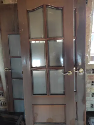 Puertas de madera con cristal