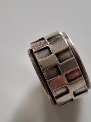 Anello anti stress design geometrico