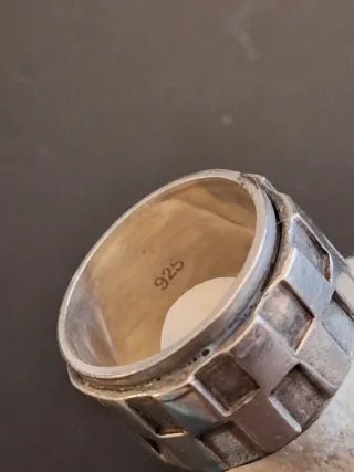 Anello anti stress design geometrico