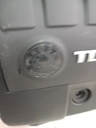 Tapa motor Skoda Fabia